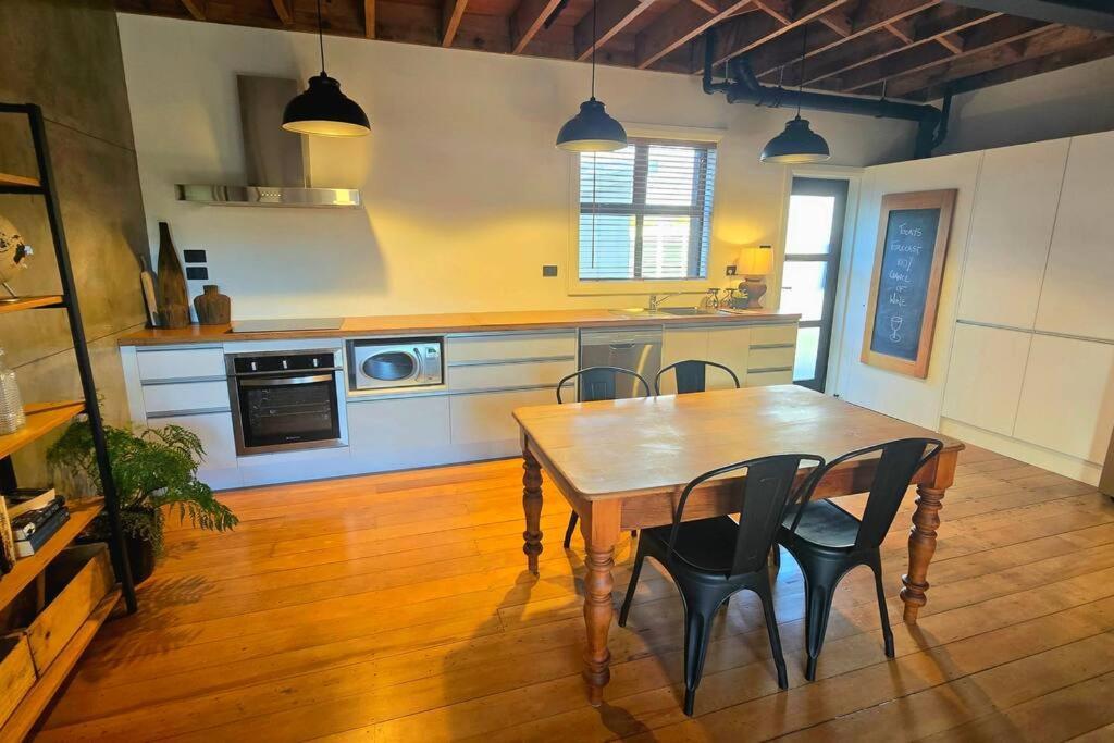 Apartment 4 - Haddin Court - Chic Ny Loft Style Blenheim Luaran gambar